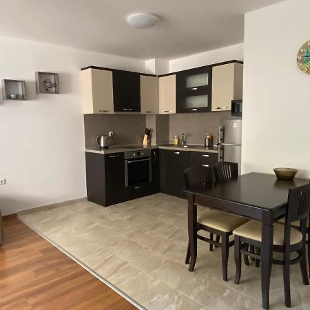 Apartments Dione Pomorie Ngoại thất bức ảnh